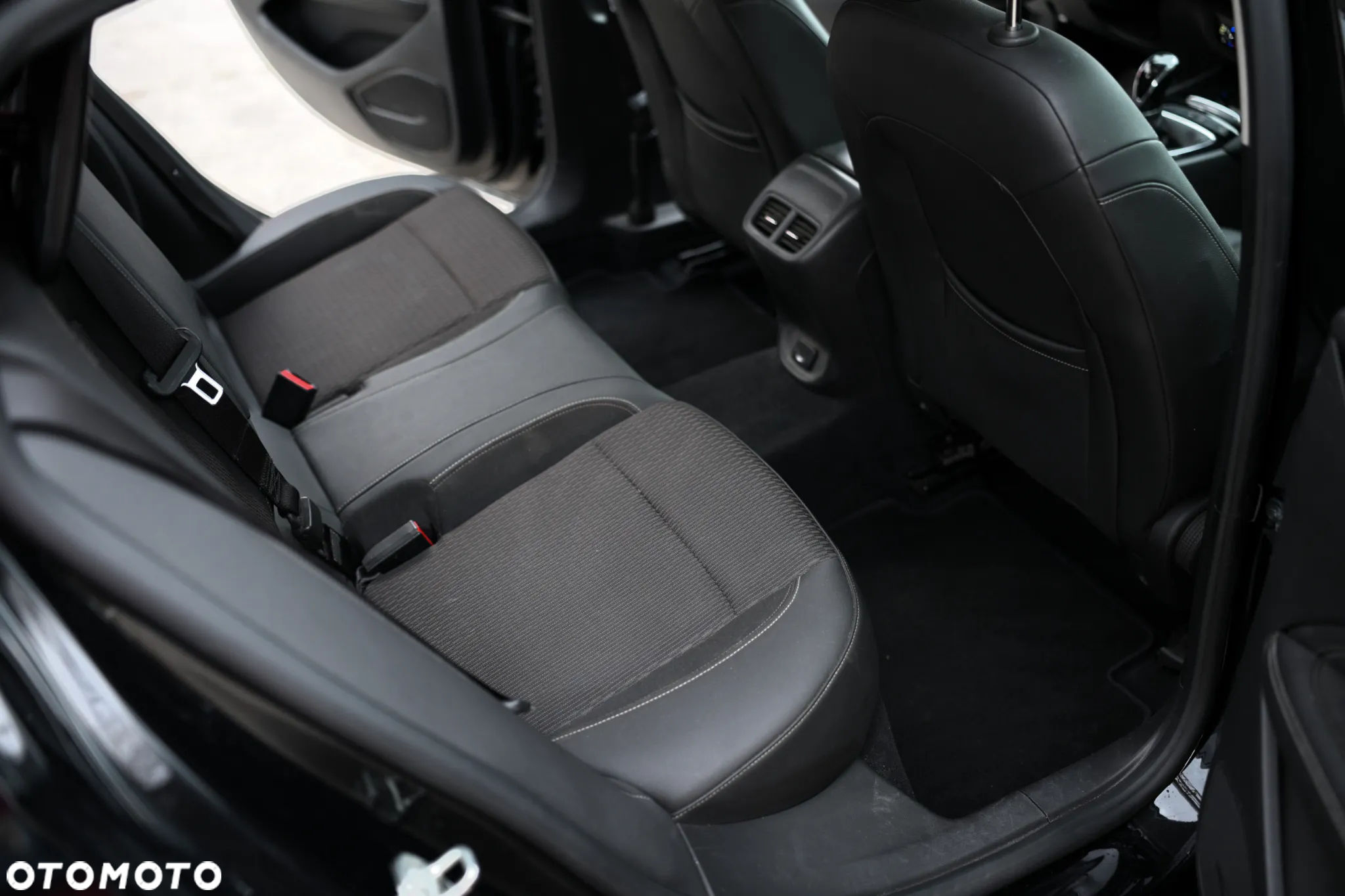 Opel Insignia 2.0 CDTI Executive S&S - 6