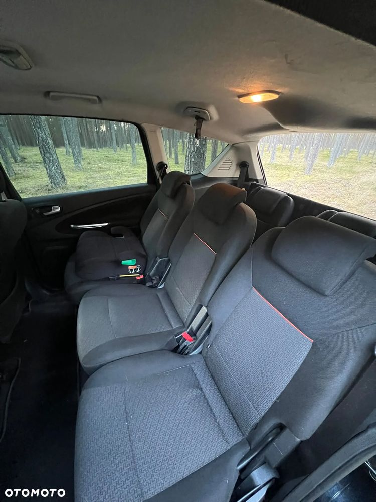 Ford S-Max - 18
