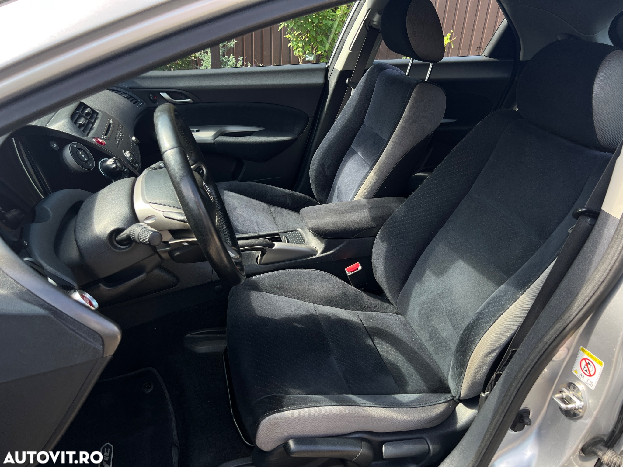 Honda Civic 1.8i-VTEC Sport - 12