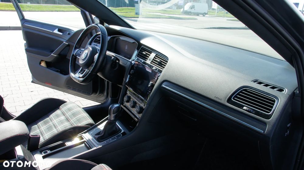Volkswagen Golf 2.0 TSI BMT GTI Performance DSG - 10