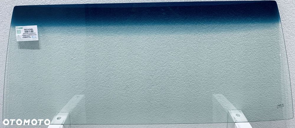 SZYBA CZOŁOWA MITSUBISHI PAJERO 1982-1991 / HYUNDAI GALLOPER 1991-2003