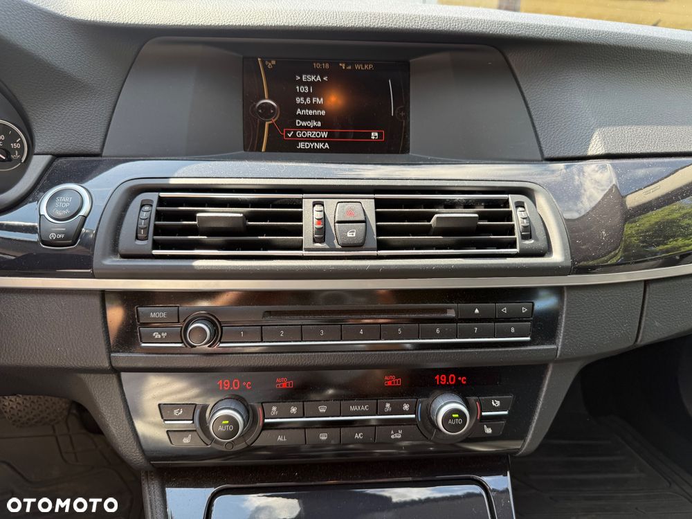 BMW Seria 5 520d - 22