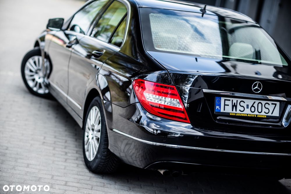 Mercedes-Benz Klasa C 220 d 9G-TRONIC - 16