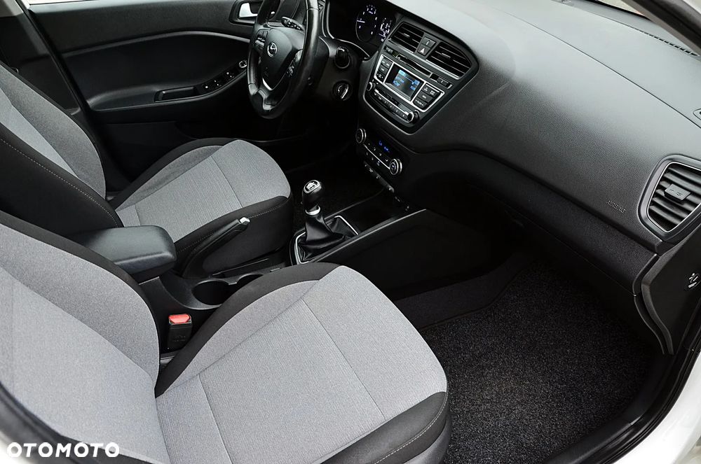 Hyundai i20 1.2 BlueDrive Go - 18
