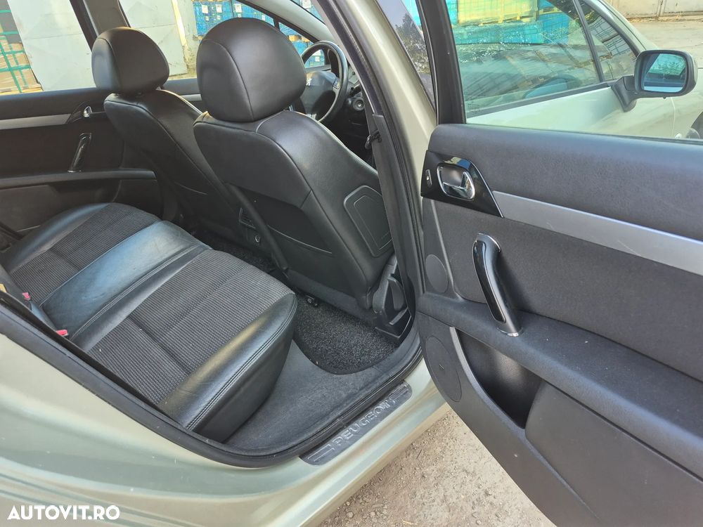 Peugeot 407 HDi 135 Automatik Business Line - 17