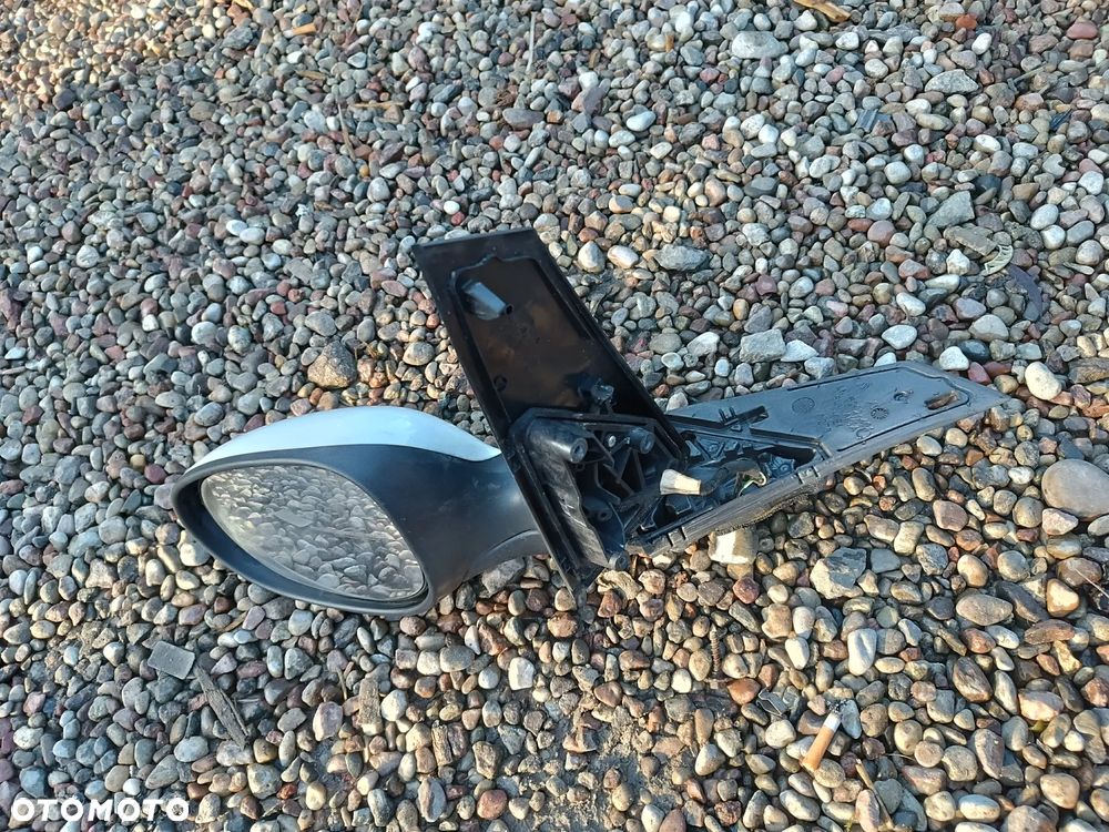 FORD KA MK2 2012 LUSTERKO LEWE BIAŁE ELEKTYCZNE 5-PIN EUROPA - 1