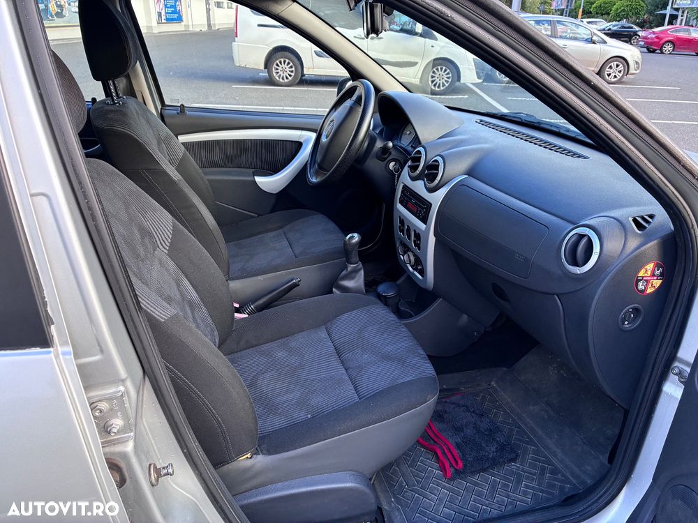 Dacia Sandero 1.4 MPI Laureate - 8