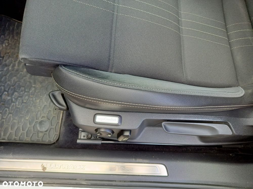 Volkswagen Passat 2.0 TDI BMT 4Mot Highline DSG - 12