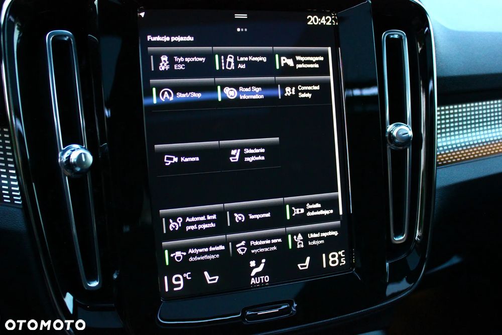 Volvo XC 40 - 34