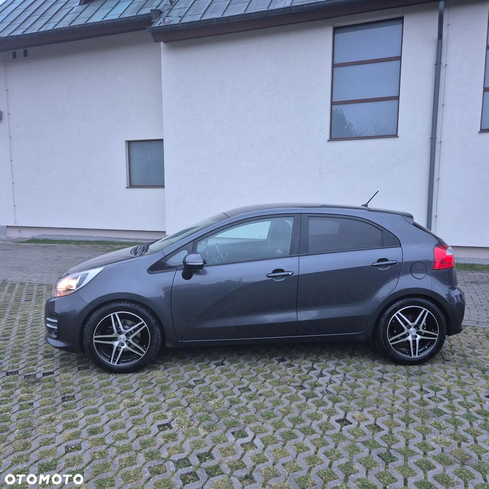 Kia Rio - 20