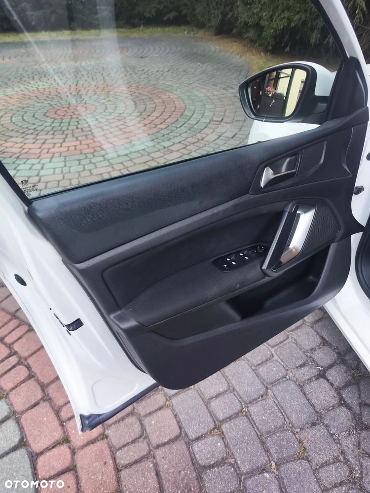 Peugeot 308 1.6 HDi Active - 25