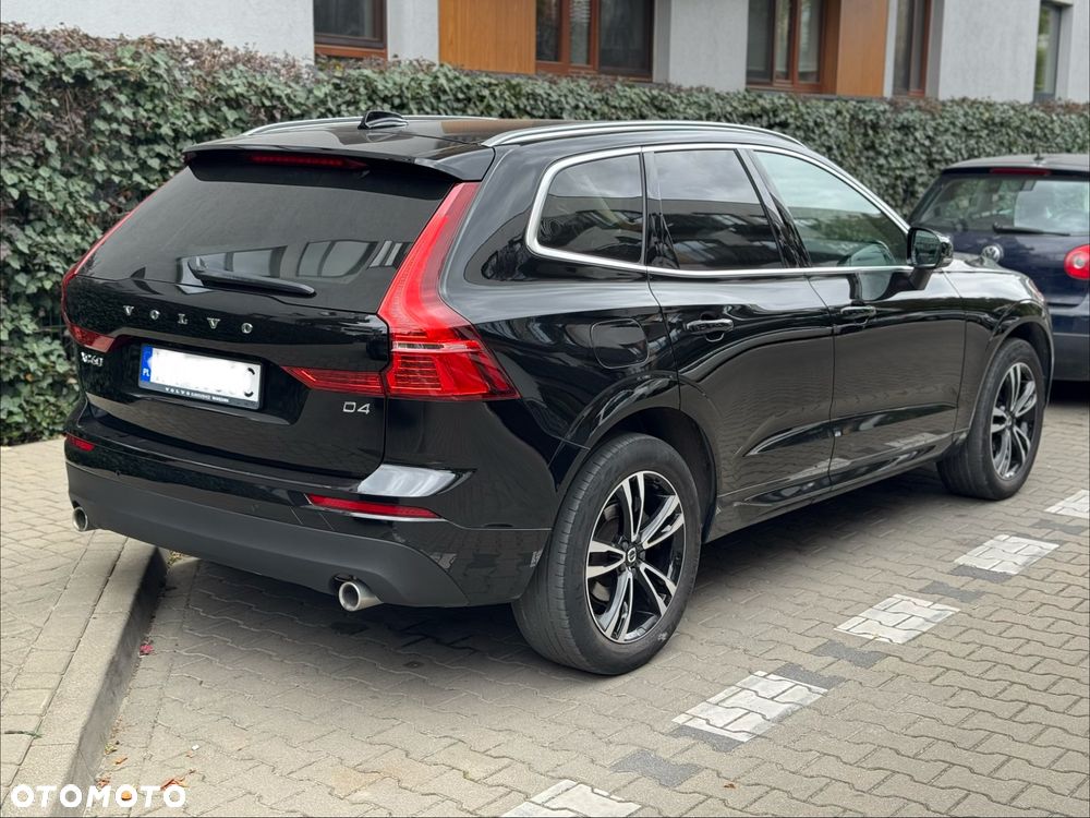 Volvo XC 60 D4 Momentum Pro - 5