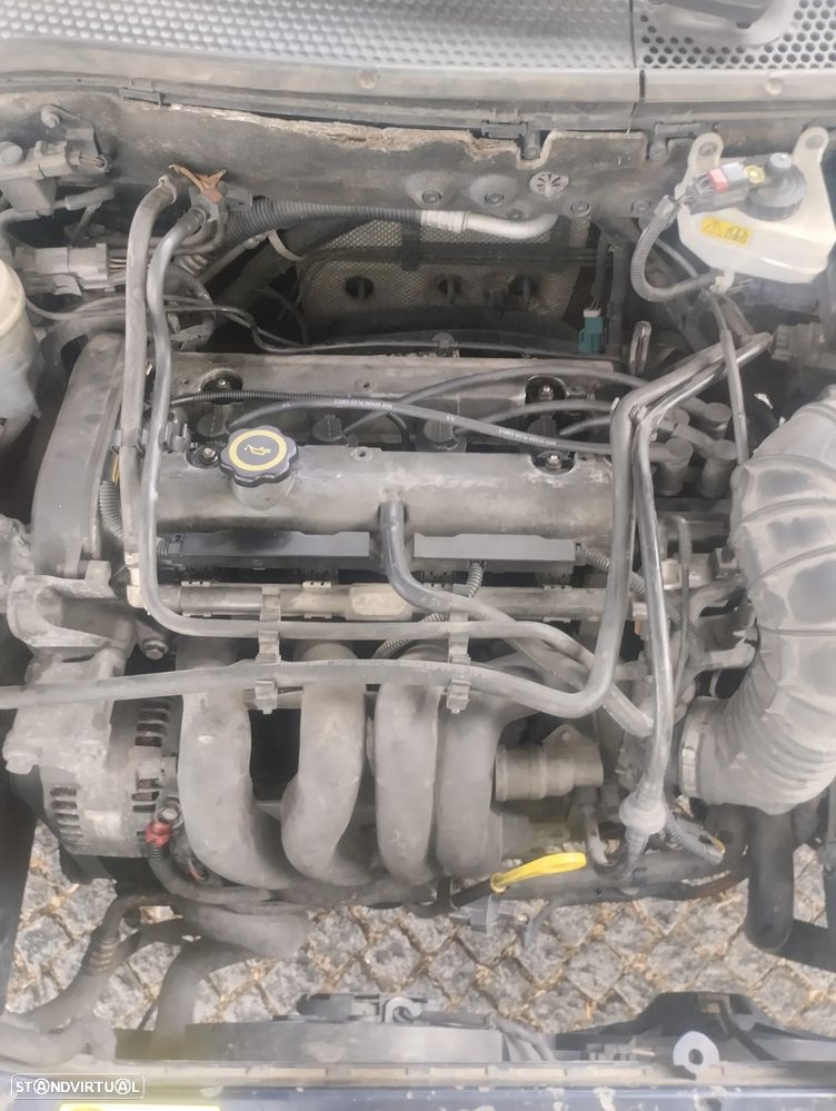 Ford Focus 1.6 Ambiente - 6