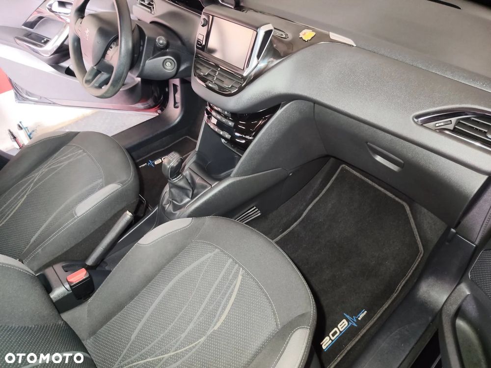 Peugeot 208 1.2 PureTech Active - 11