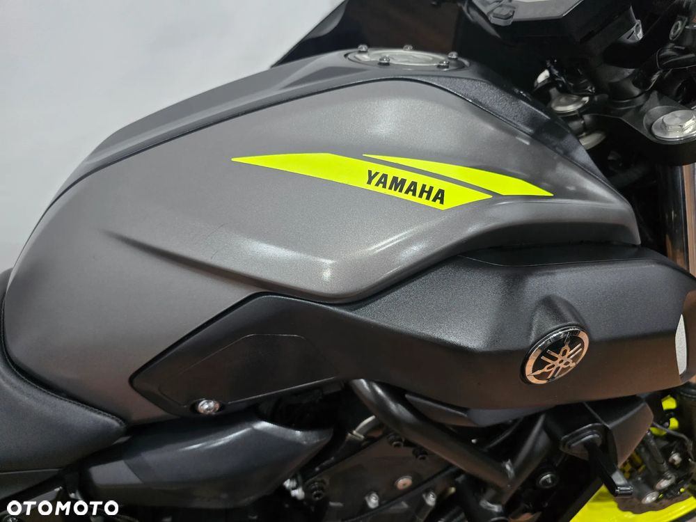 Yamaha MT - 20