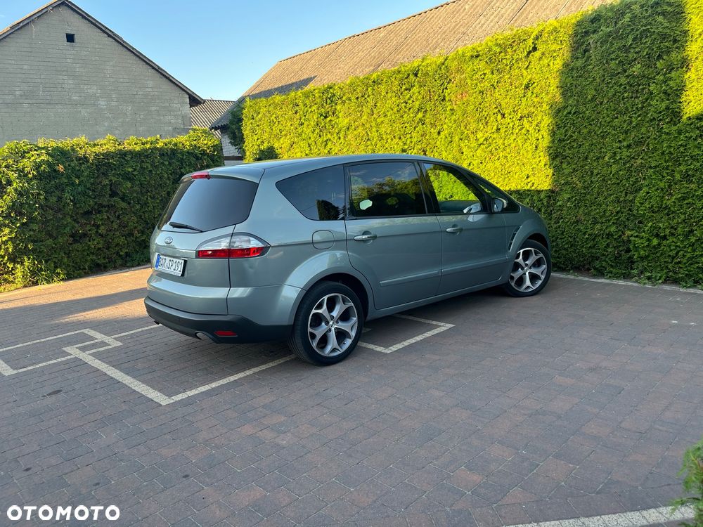 Ford S-Max - 8