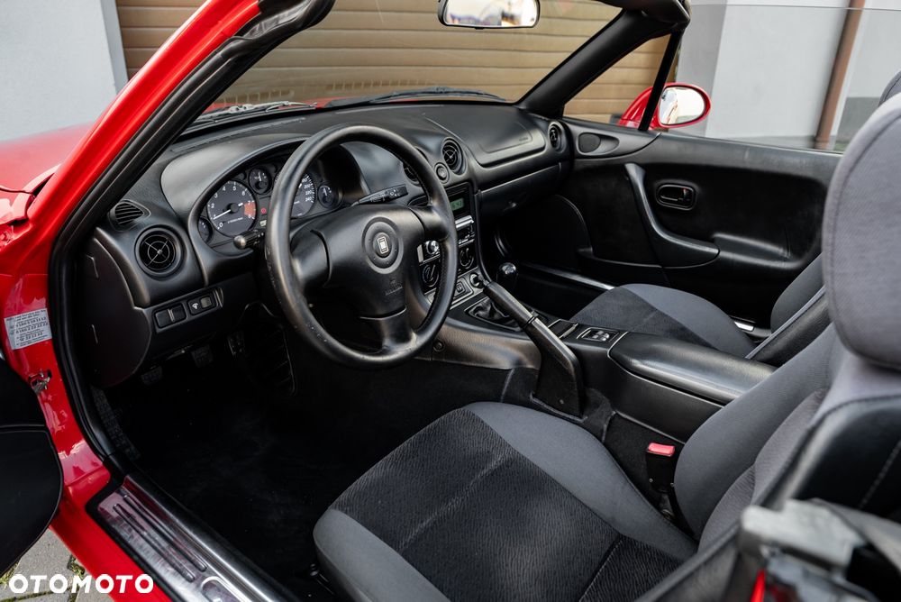 Mazda MX-5 1.6i 16V - 16