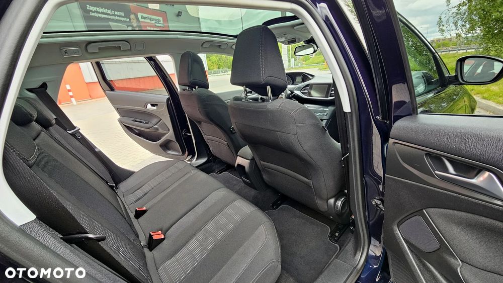 Peugeot 308 - 35