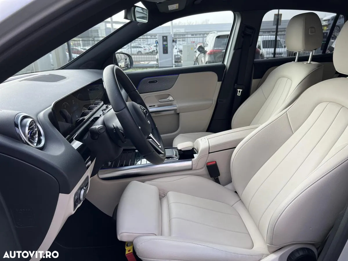 Mercedes-Benz GLA 250 e - 14