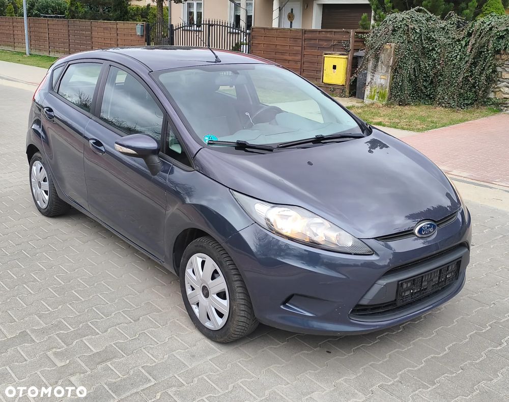 Ford Fiesta 1.25 Celebration - 11