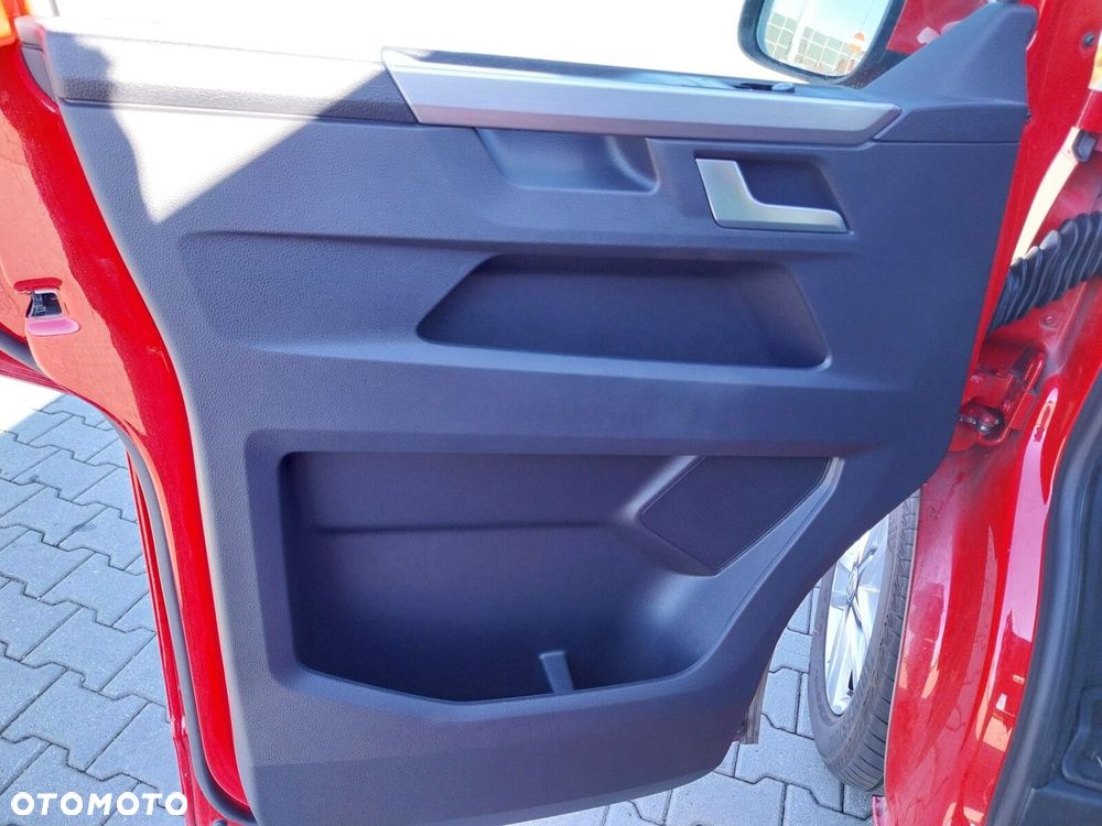 Volkswagen Multivan - 15