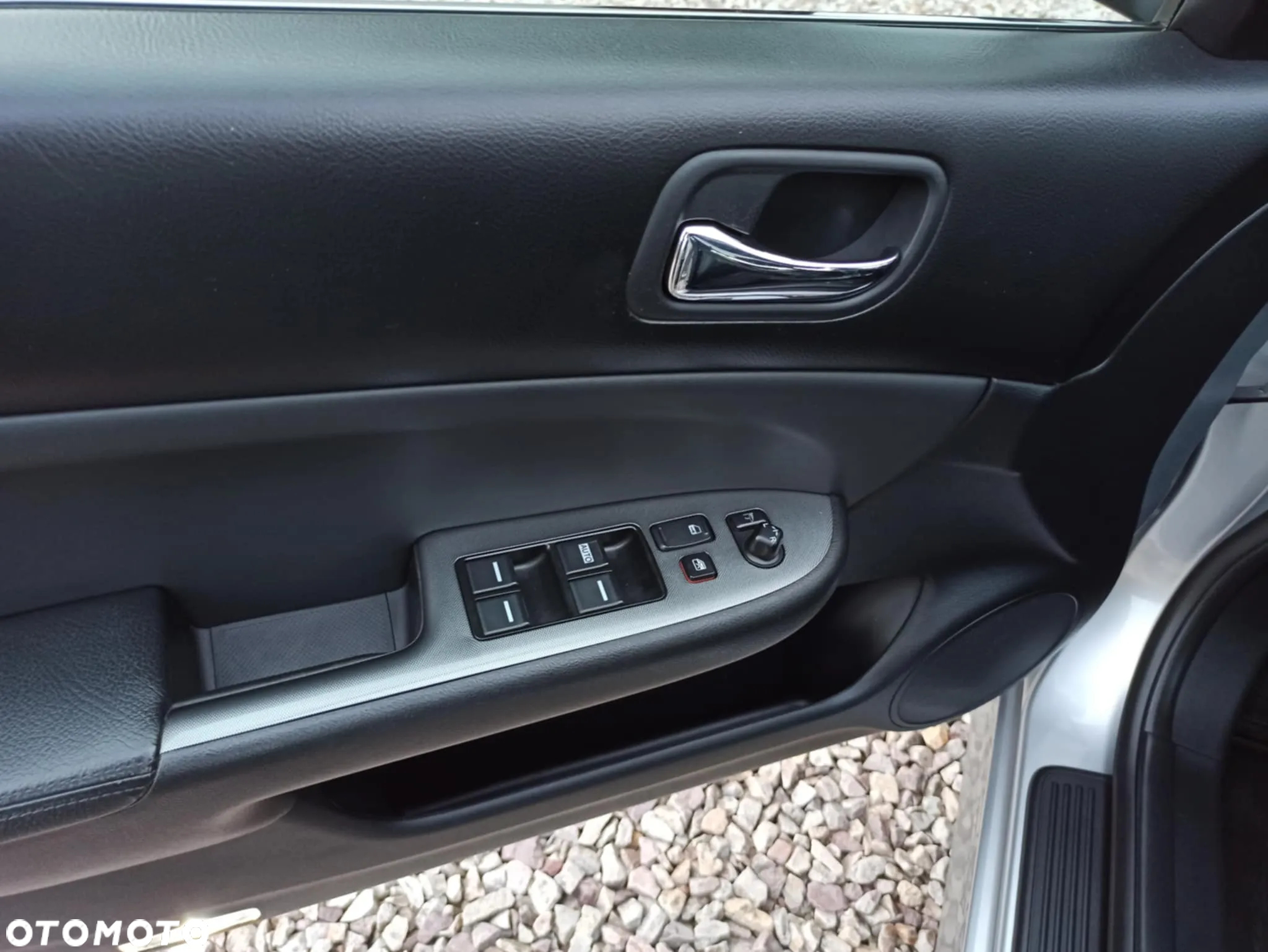 Honda Accord 2.0 Executive - 21