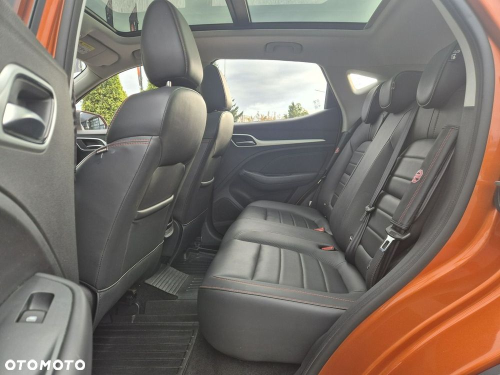 MG ZS - 22