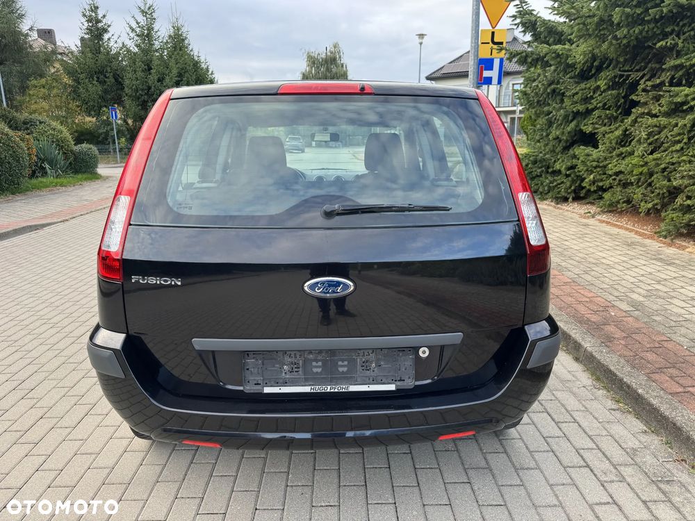 Ford Fusion - 17