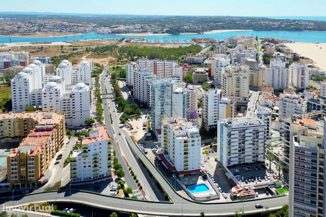 Restaurante em funcionamento Localizado na Praia da Rocha - Grande imagem: 4/35