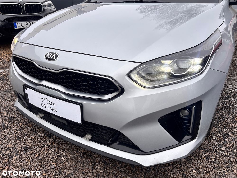 Kia ProCeed - 24
