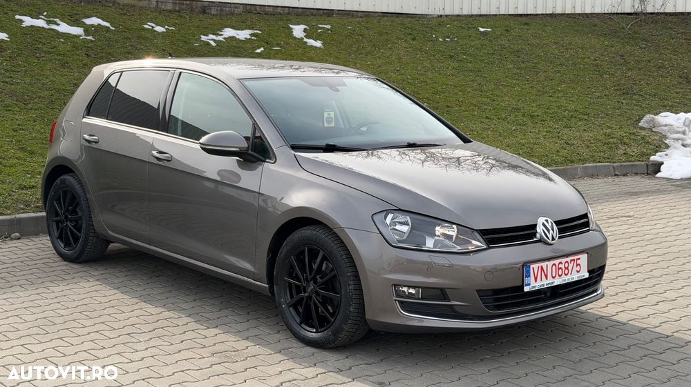 Volkswagen Golf 1.6 TDI DPF DSG MATCH - 2