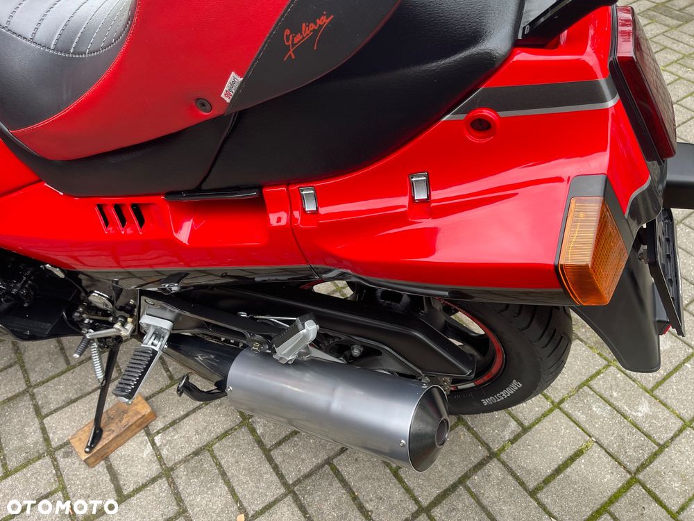 Kawasaki GPZ - 9