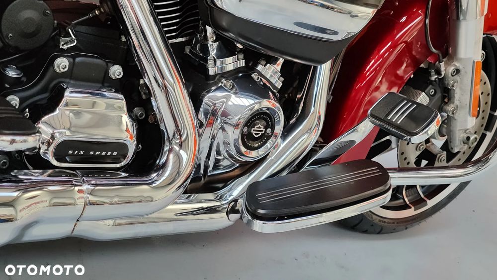 Harley-Davidson Touring Street Glide - 12