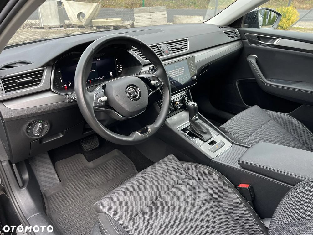 Skoda Superb 2.0 TDI DSG Style - 9