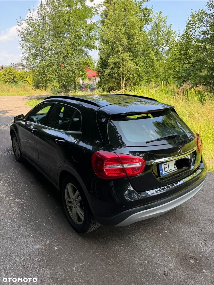 Mercedes-Benz GLA - 3