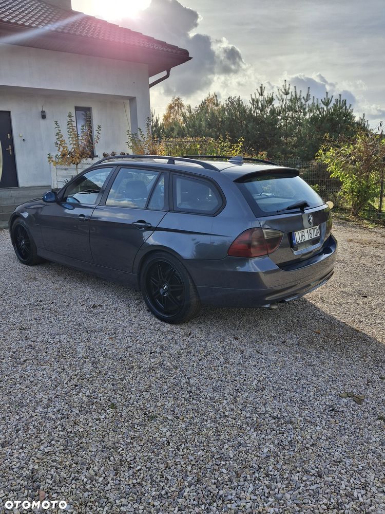 BMW Seria 3 318d - 4