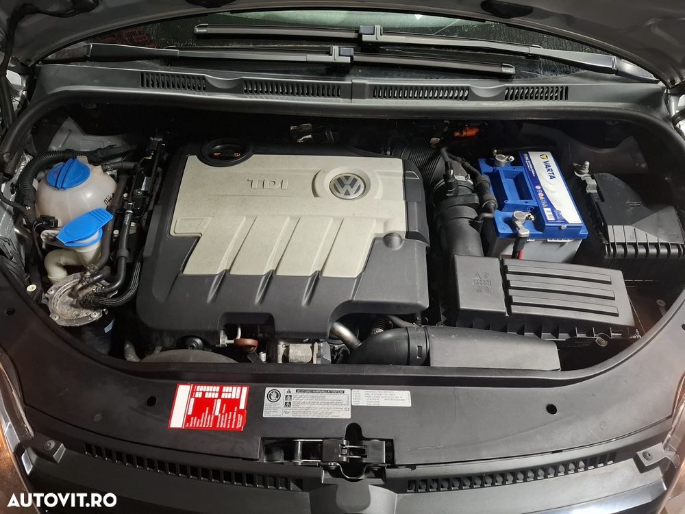 Volkswagen Golf Plus 2.0 TDI DPF Trendline - 11