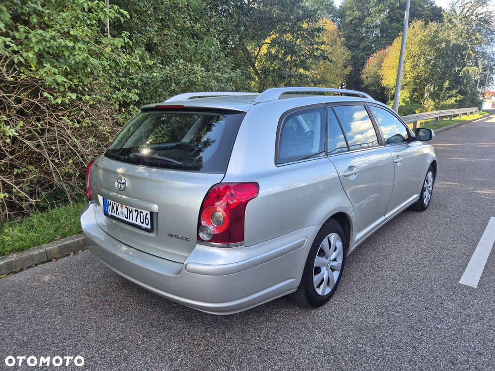 Toyota Avensis 2.0 VVT-i Sol - 7