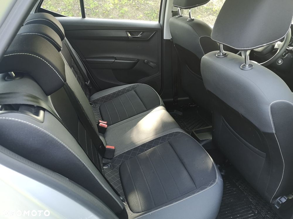 Skoda Fabia 1.0 Active - 8