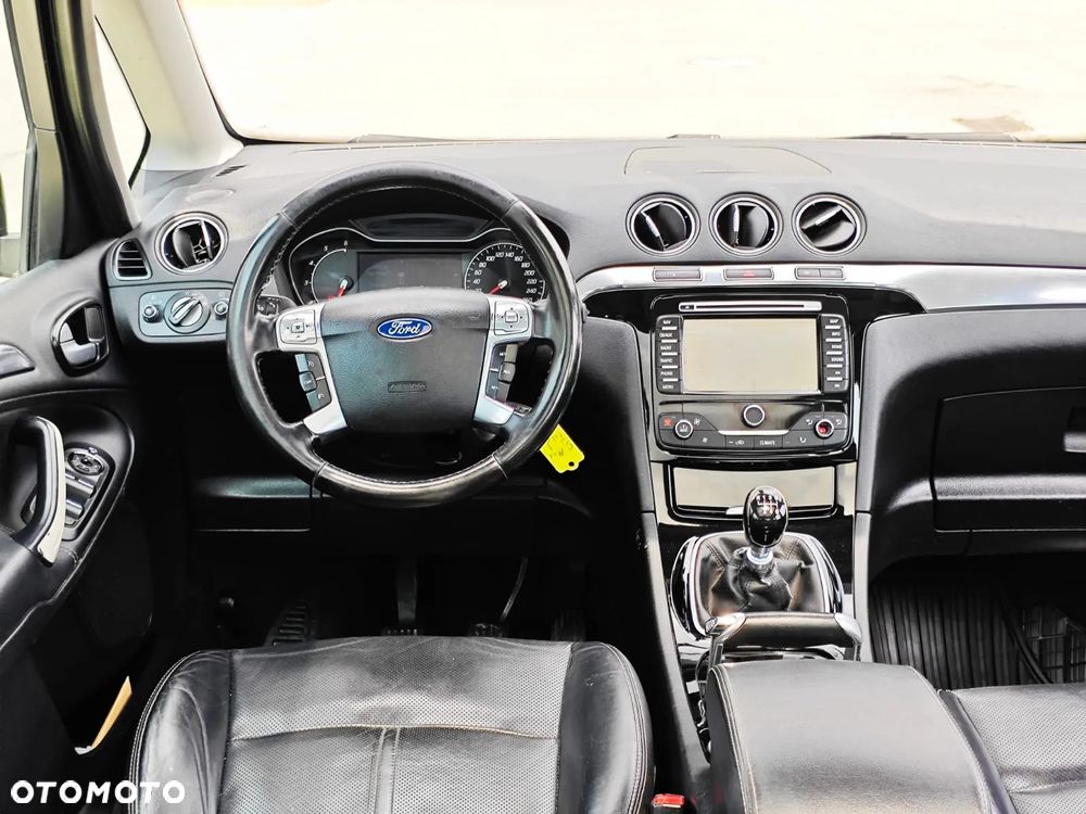 Ford S-Max 2.0 TDCi DPF Titanium X - 17