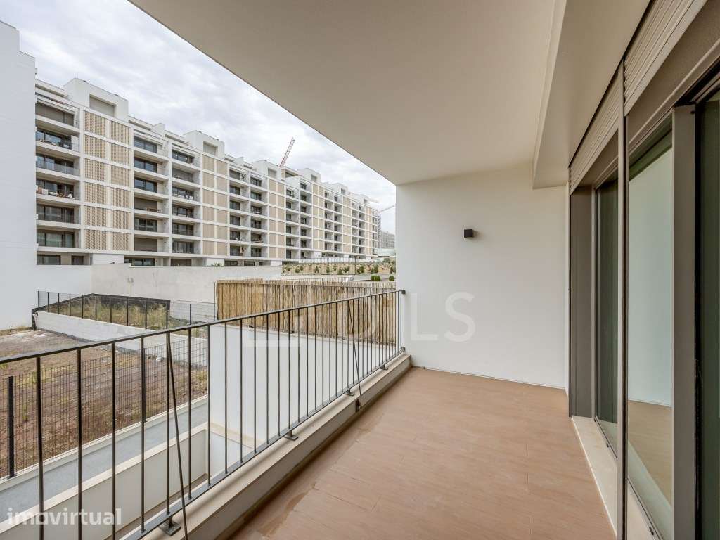 Apartamento T3 no condomínio Élou com varandas e estacionamento - Grande imagem: 2/25