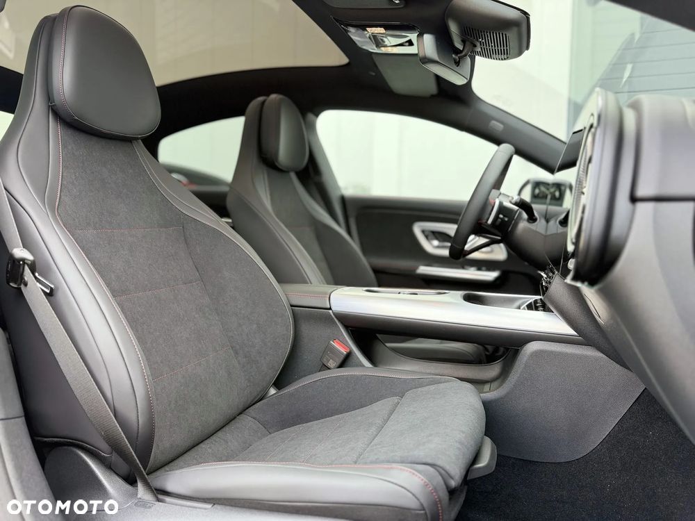 Mercedes-Benz CLA - 25