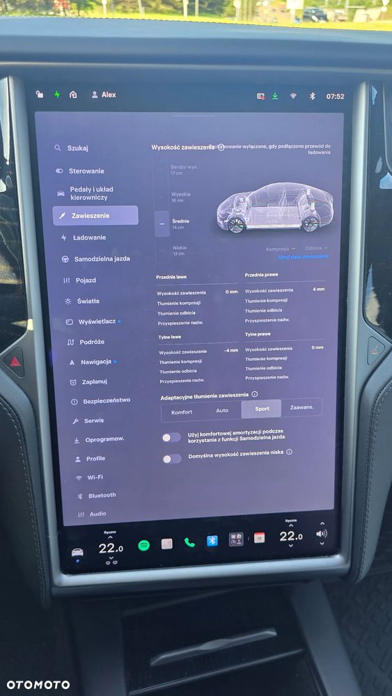 Tesla Model S - 25
