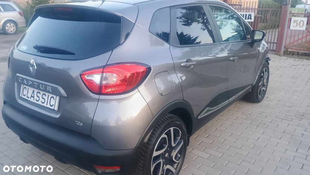 Renault Captur - 23