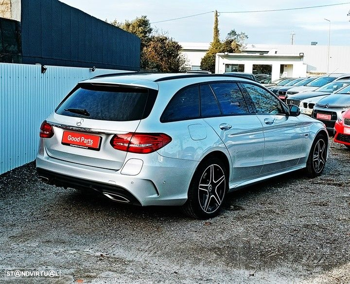 Mercedes-Benz C 300 e AMG Line - 4