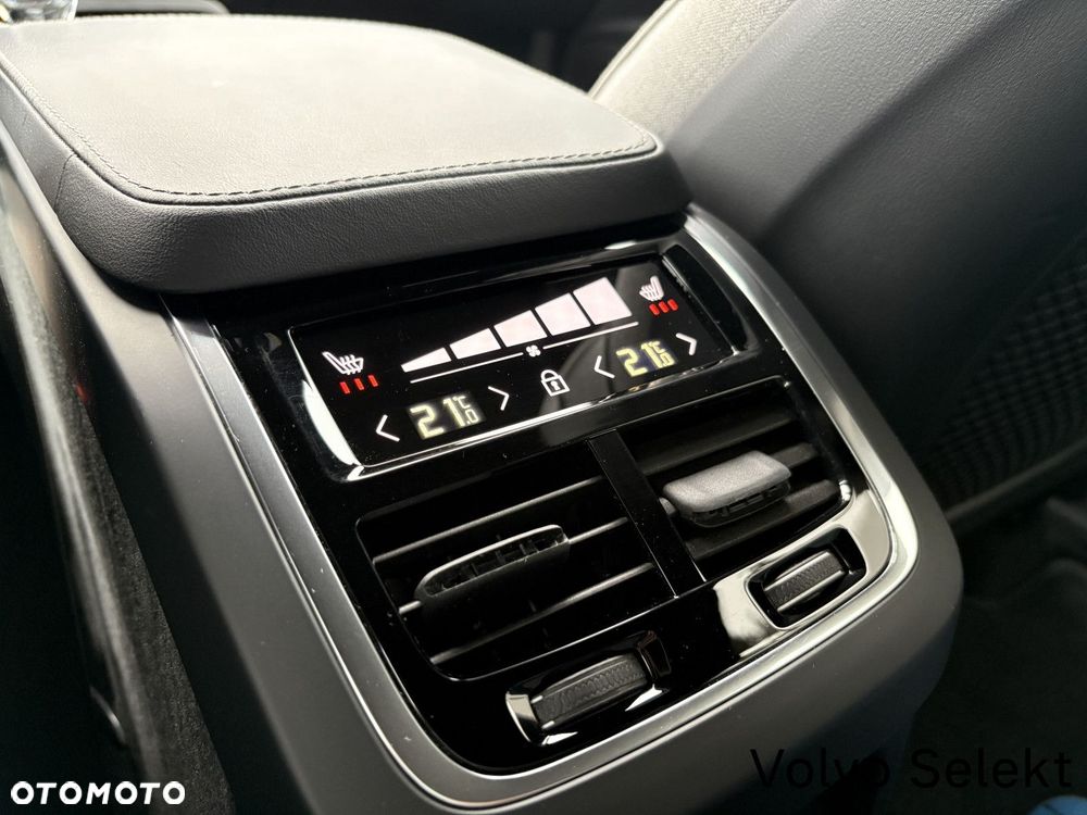 Volvo XC 90 - 24