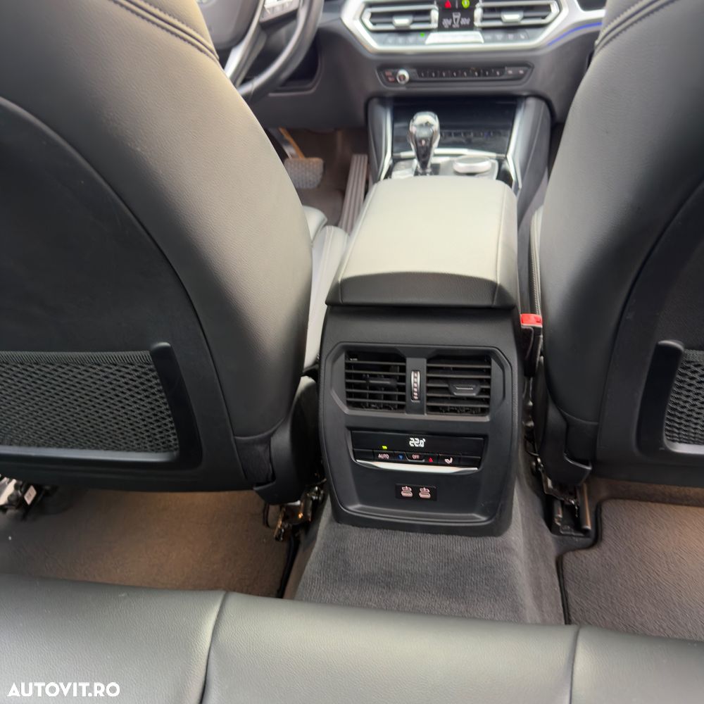 BMW Seria 3 330i AT - 14