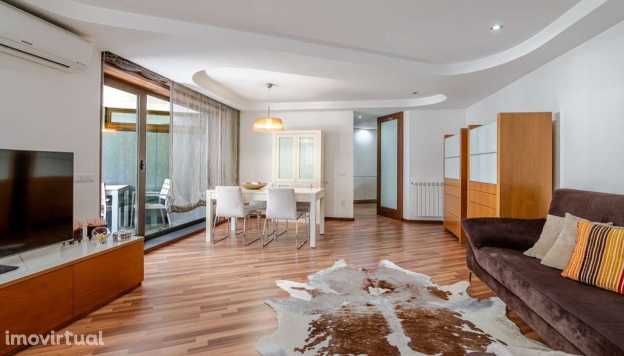 Moradia V3 para venda no centro da Póvoa de Varzim - Grande imagem: 2/25