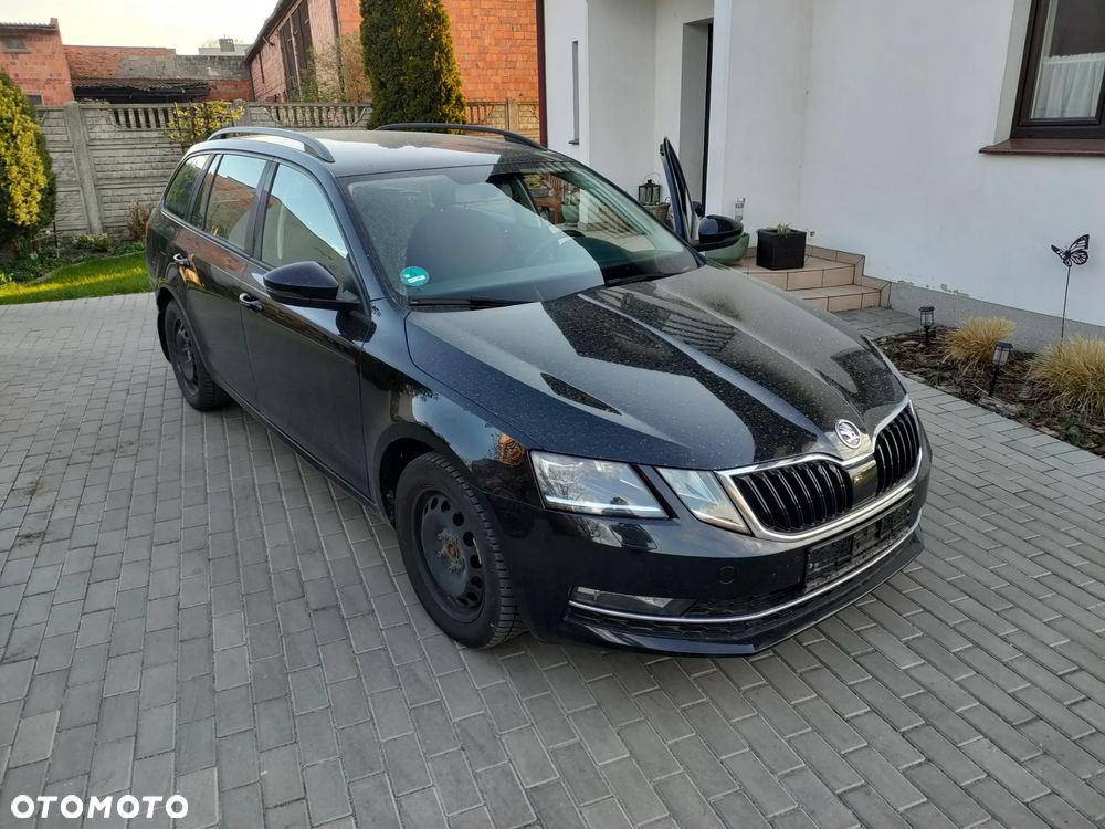 Skoda Octavia - 2
