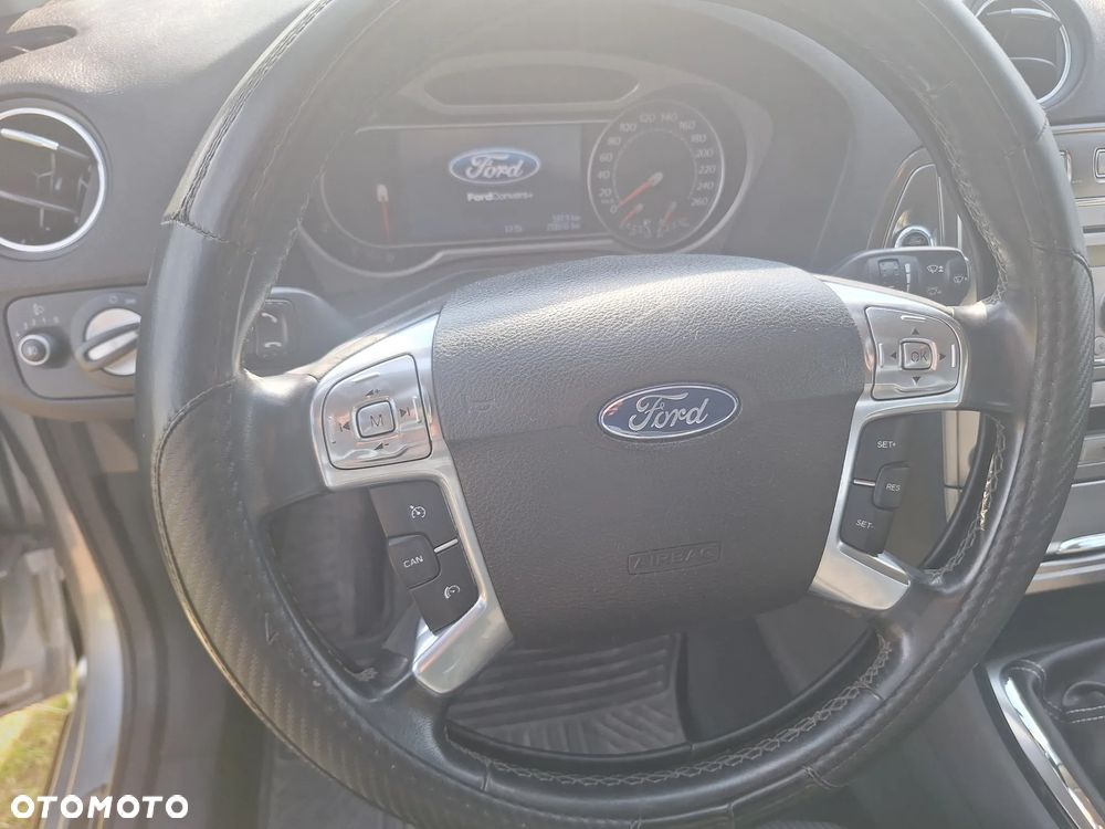 Ford Mondeo 2.0 TDCi Titanium - 18